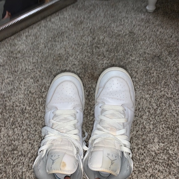 SOLD nike air jordan mid white - Picture 5 of 8